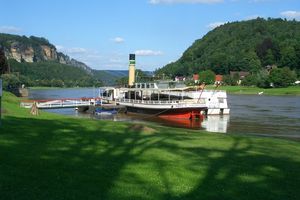 Sächsische Dampfschifffahrt auf der Elbe - © Ferienwohnung Heilmann-Fehrenbacher